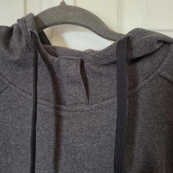 Maple Leaf‎ Fans - Get Ready for Round 2 with this Ladies Hoodie - Size Large - Picture 4 of 6